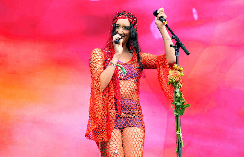 Diva Raveena Raveena Tickets