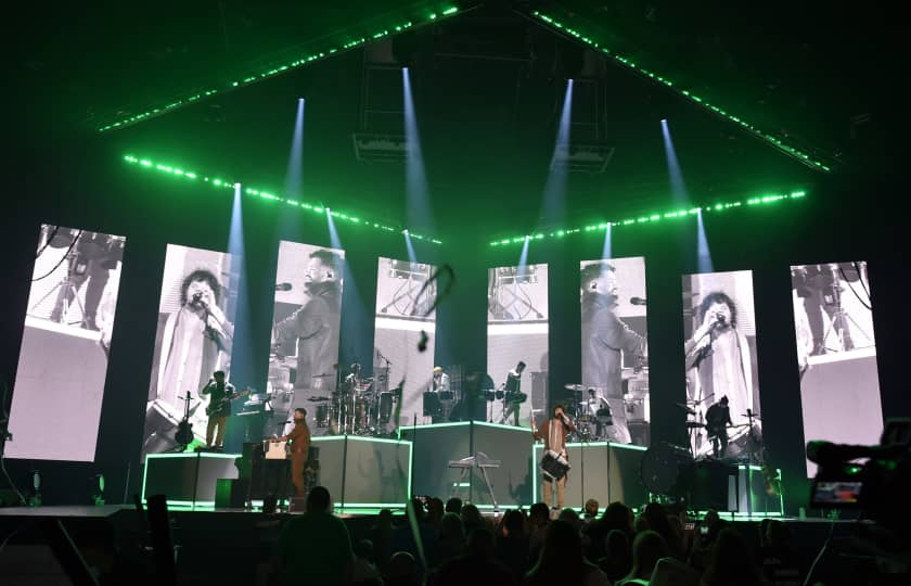 FOR KING + COUNTRY's A Drummer Boy Christmas Desert Diamond Arena