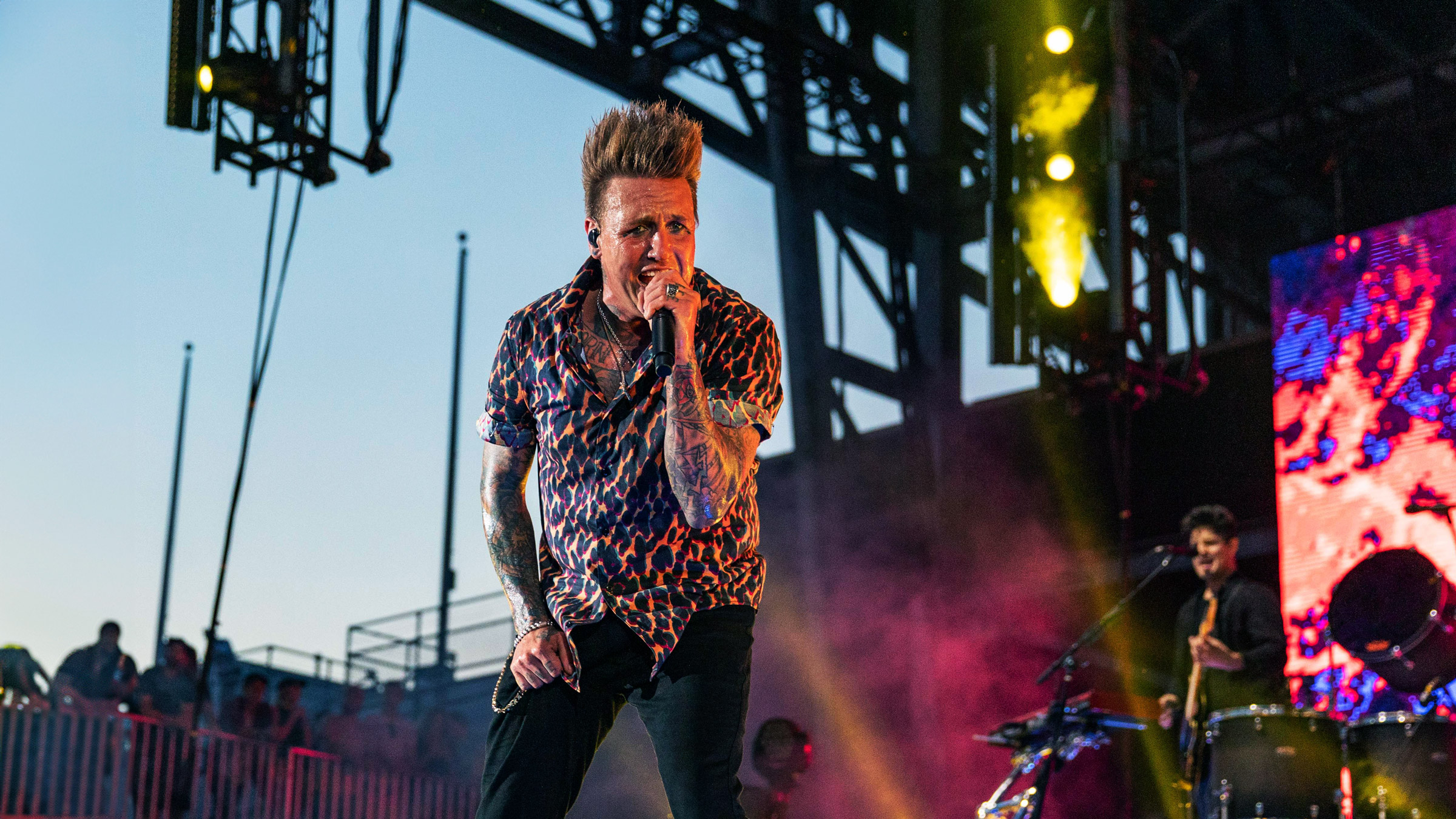 Papa Roach live