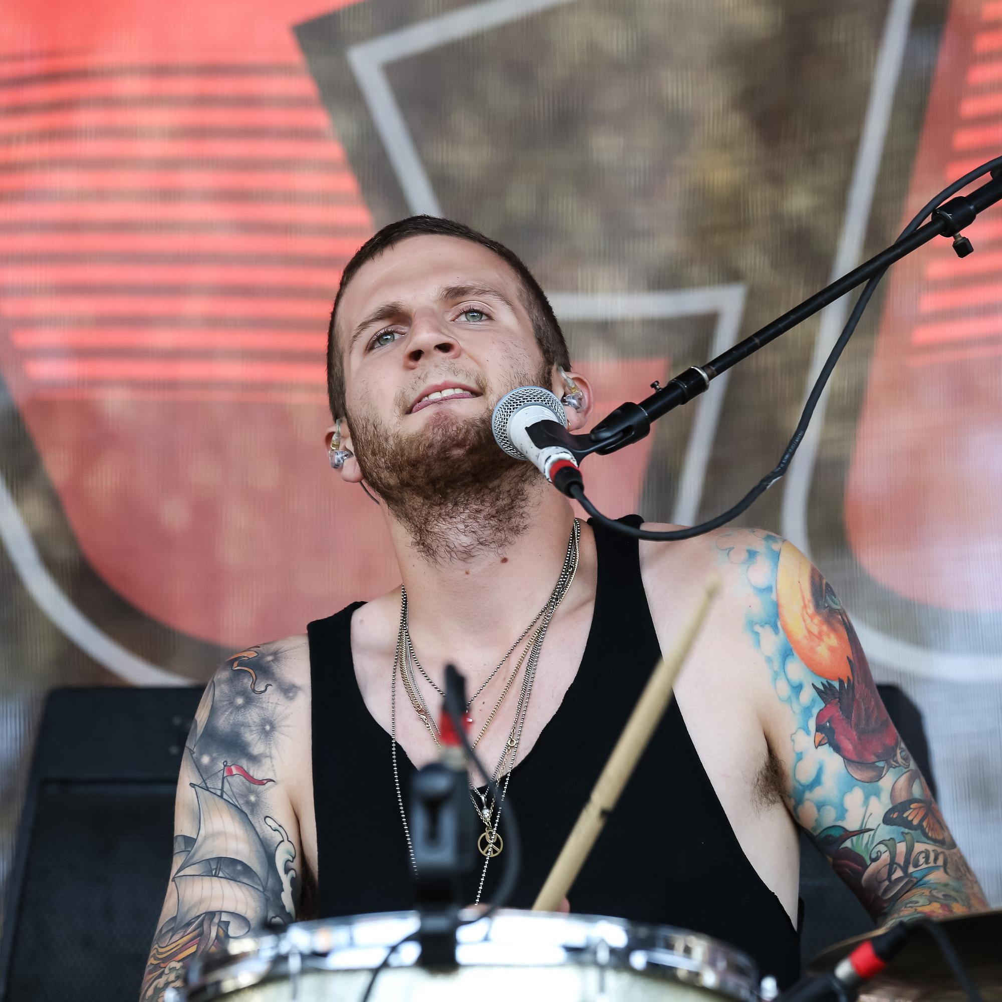 The Neighbourhood live