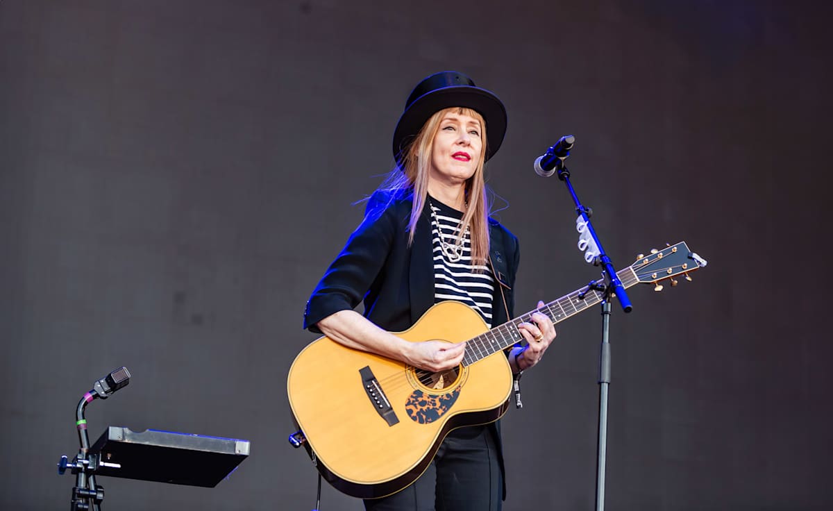 Suzanne Vega