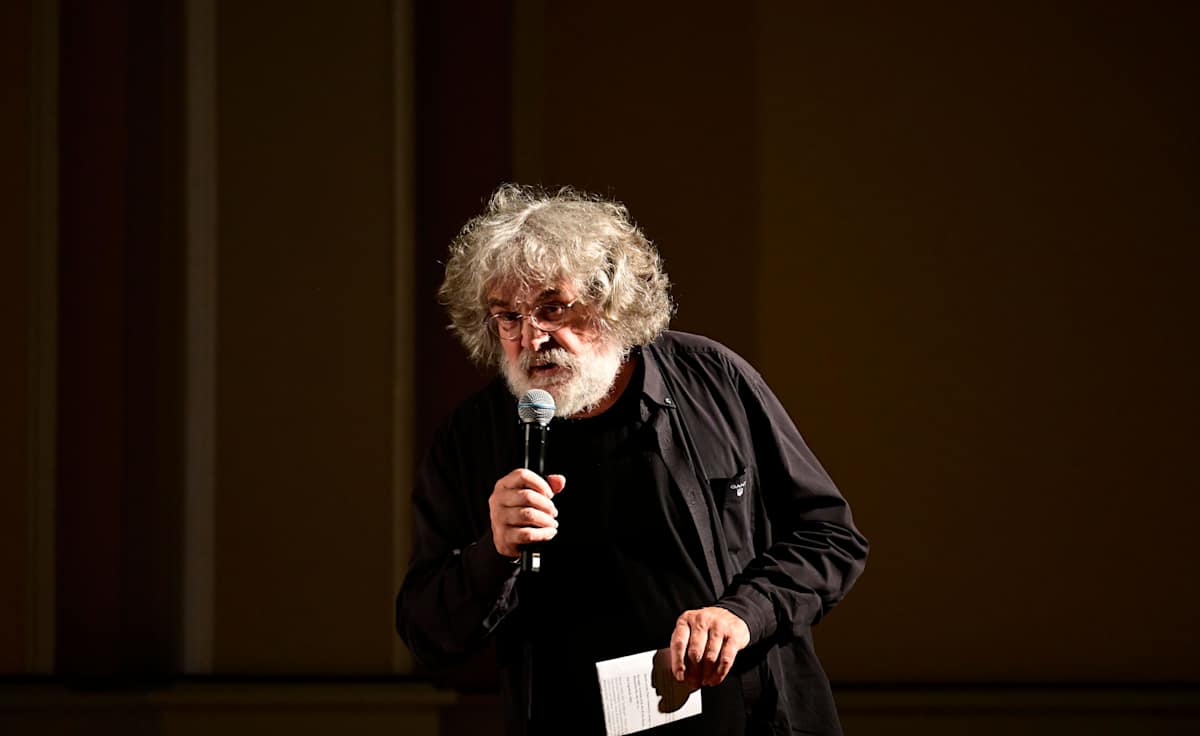 Hans Dieter Schütt