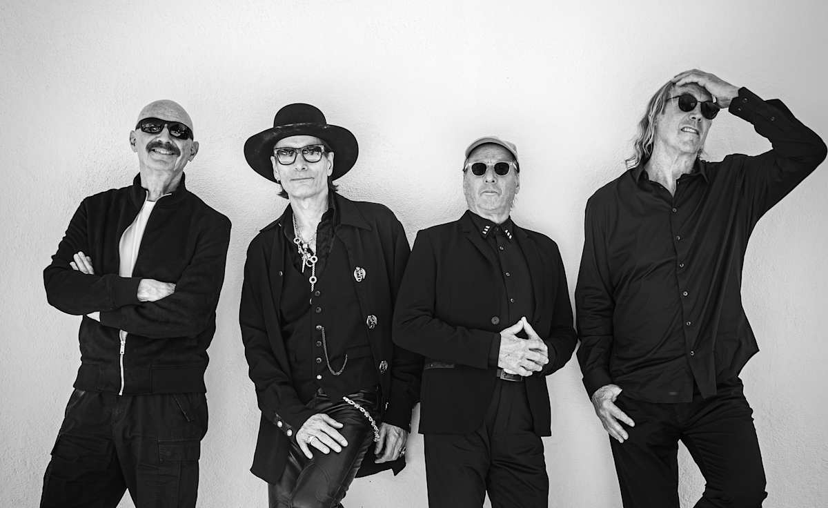 Beat - Belew, Vai, Levin, Carey