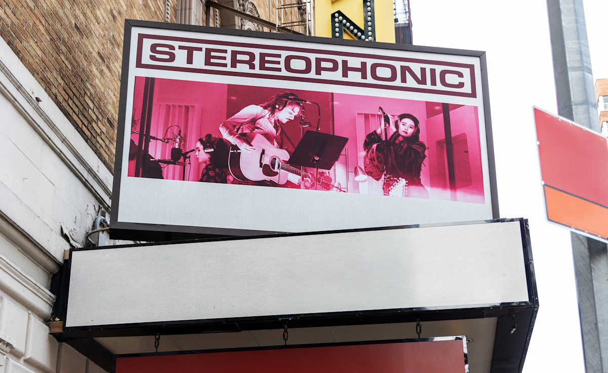 Stereophonic (Play)