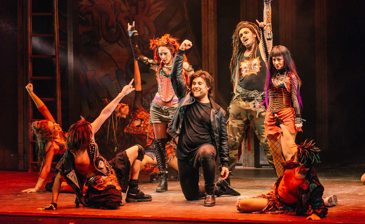 We Will Rock You - On Tour
