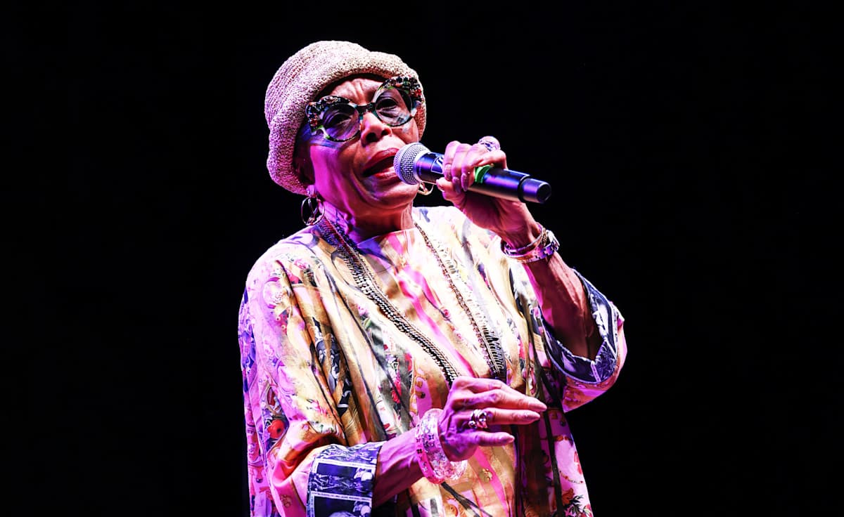Dee Dee Bridgewater