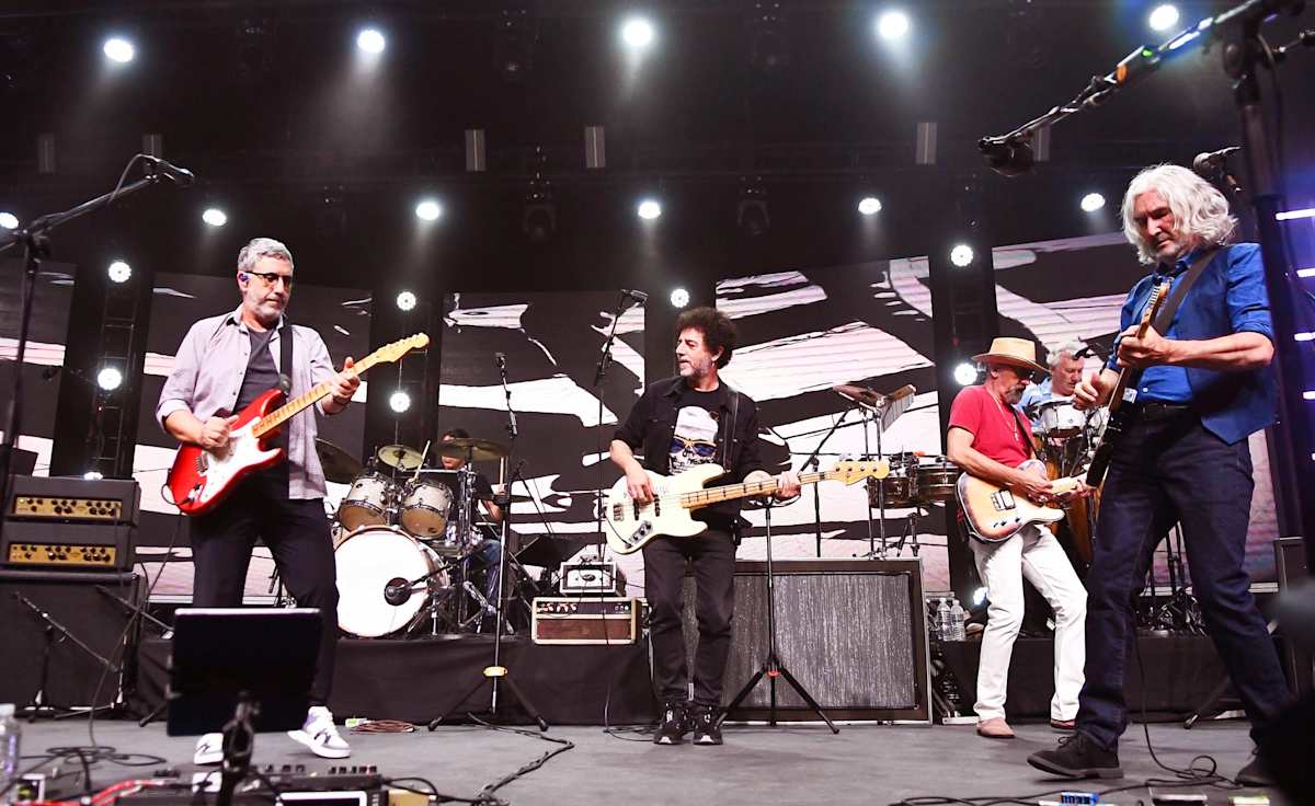 Dire Straits