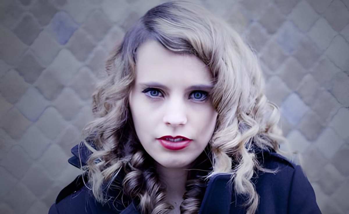 Anna Calvi