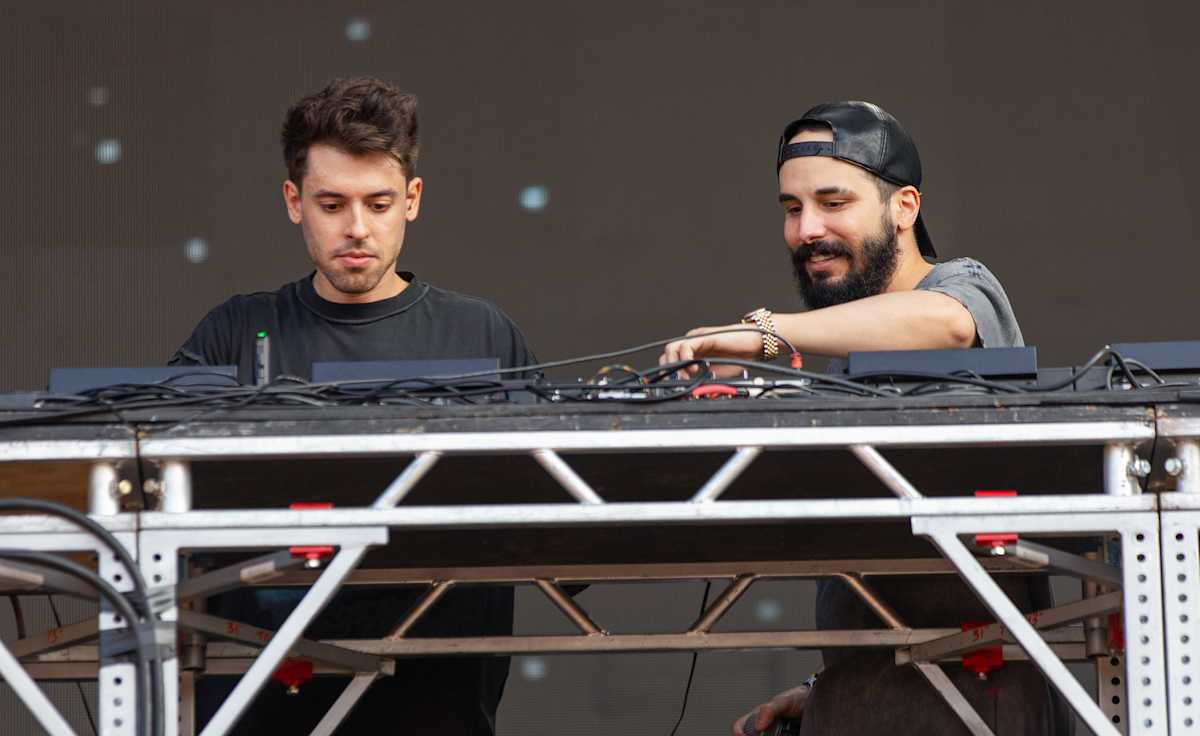 Cash Cash