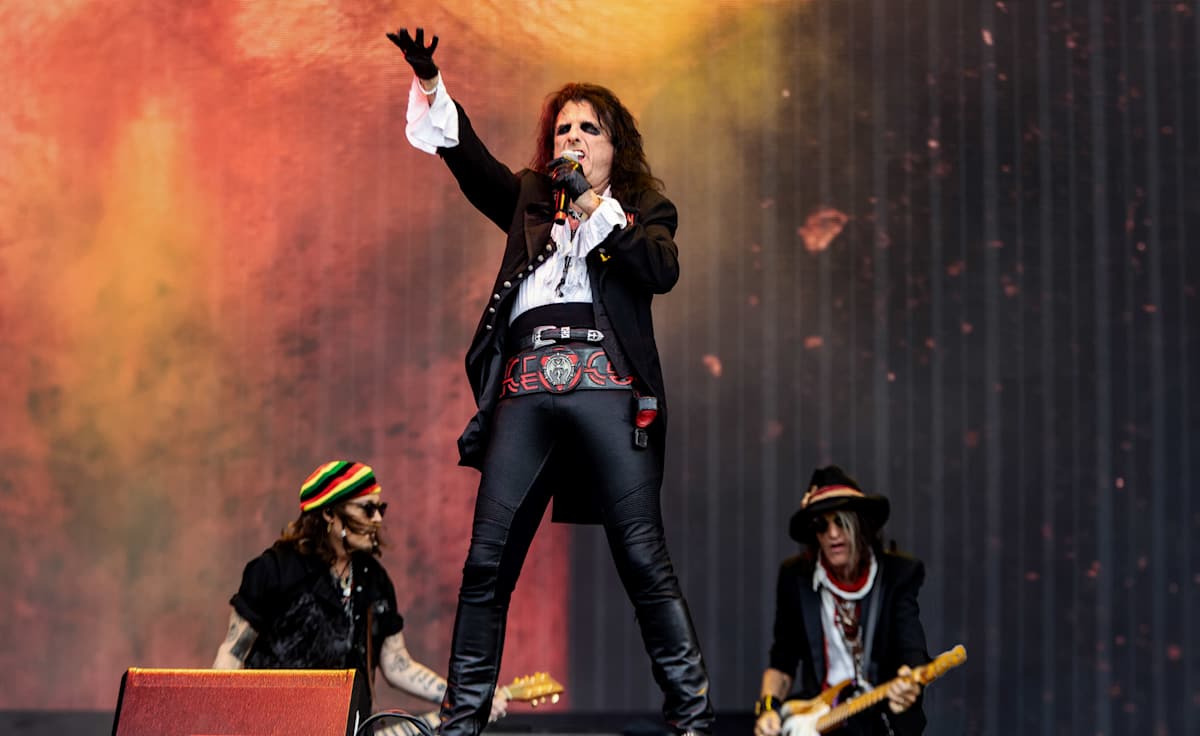 Hollywood Vampires