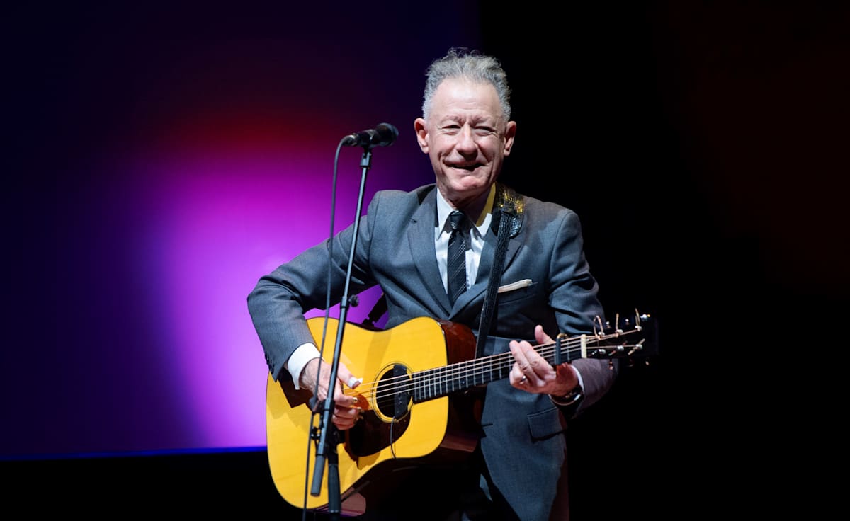 Lyle Lovett