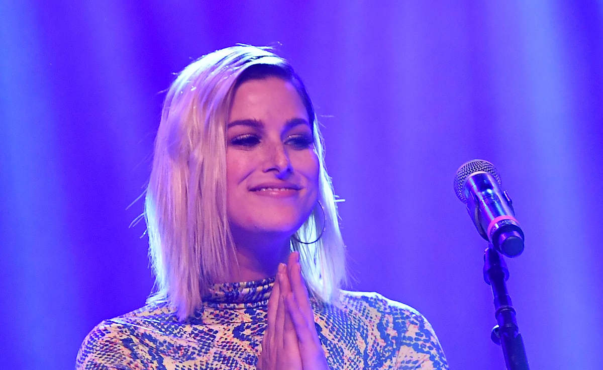 Cassadee Pope