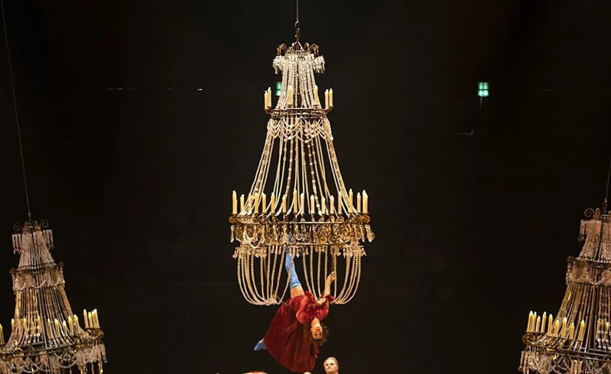 Cirque Du Soleil Corteo