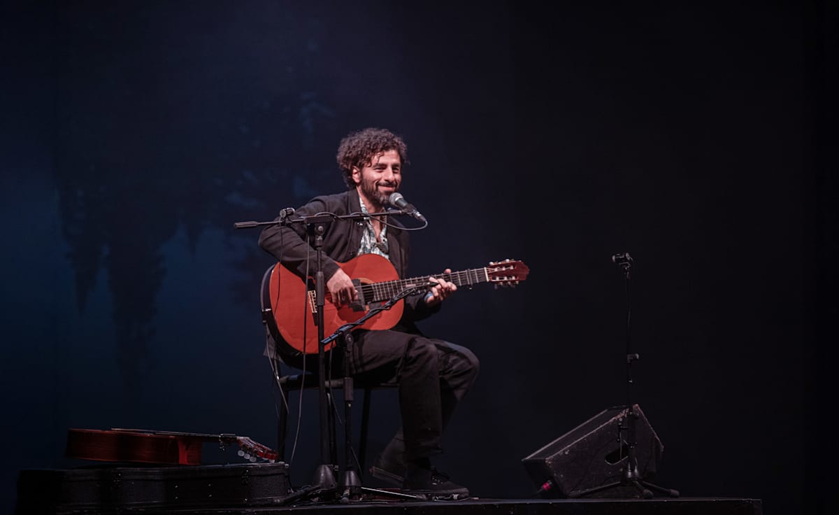 José González