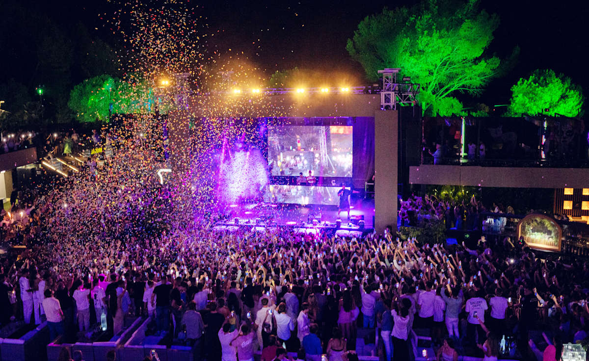 Whitney - Queen of the Night
