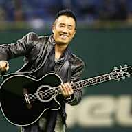 長渕 剛/TSUYOSHI NAGABUCHI CONCERT TOUR 20… 長渕 剛 SIXPAD PRESENTS TSUYOSHI NAGABUCHI CONCERT TOUR REBORN