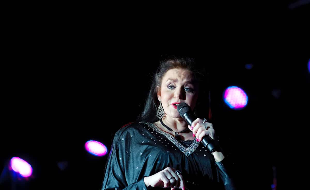 Crystal Gayle