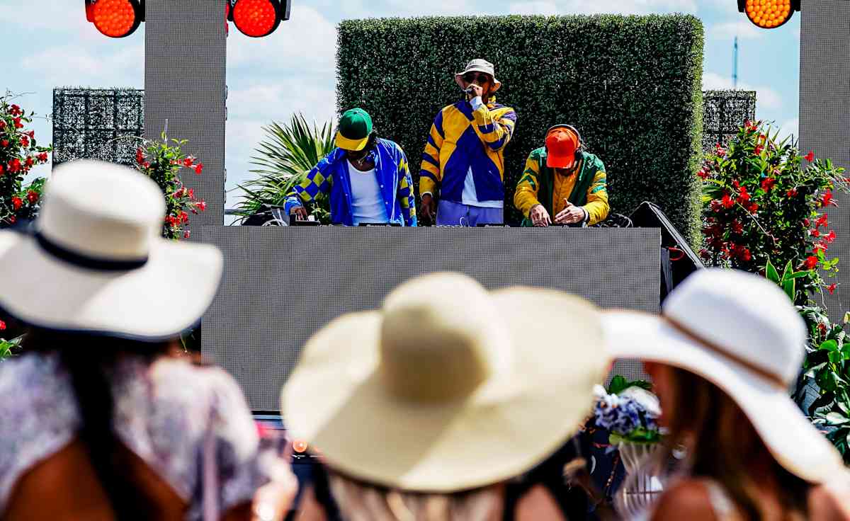 Preakness Live