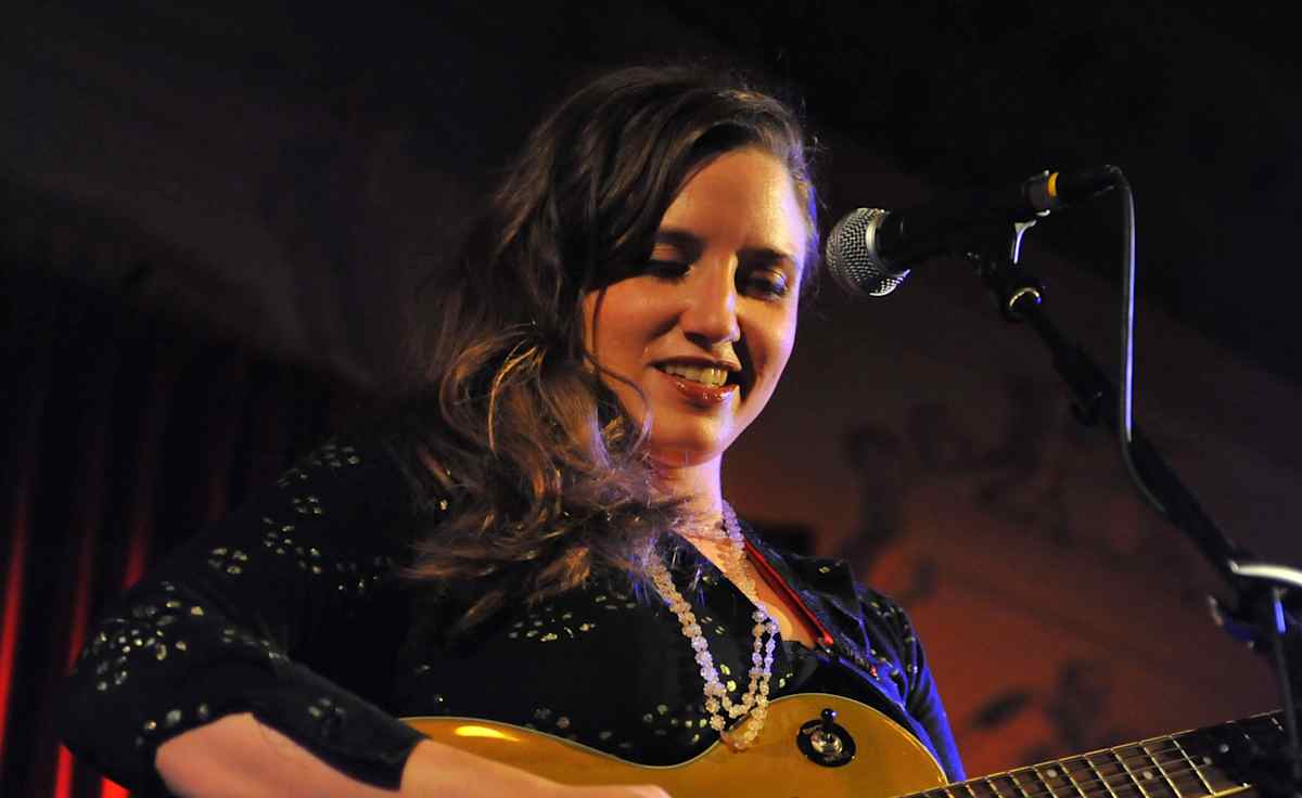 Jolie Holland