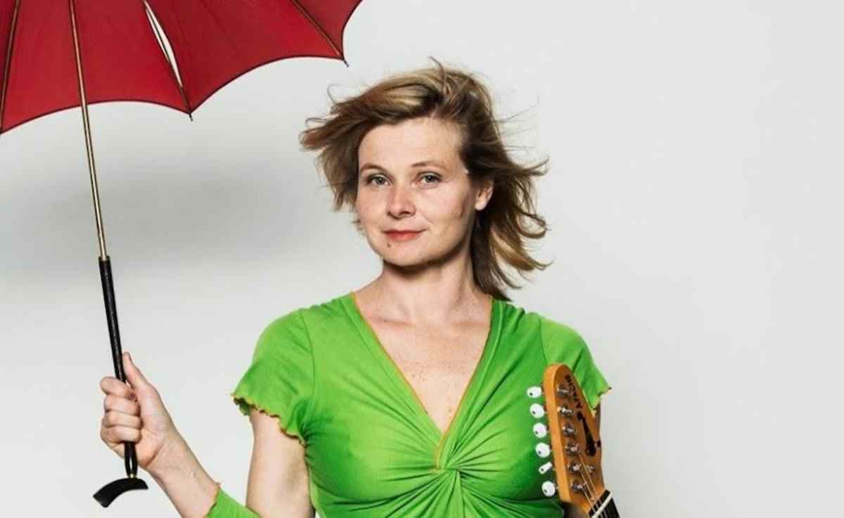 Bernadette La Hengst