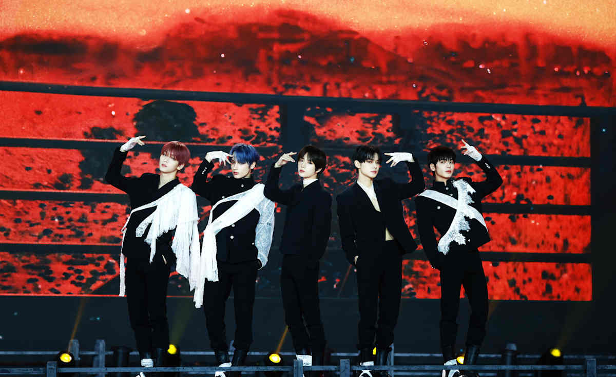 Tomorrow X Together