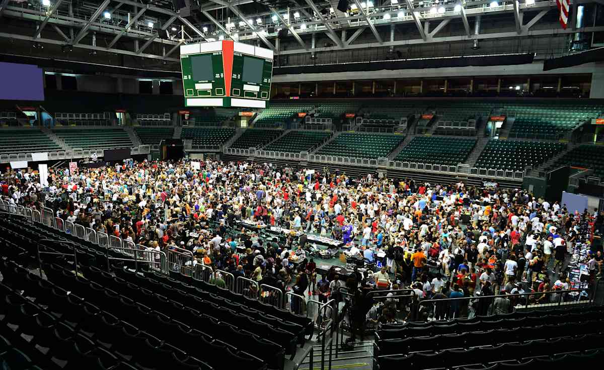 Sneaker Con
