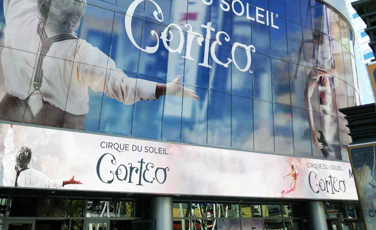 Cirque du Soleil - Corteo