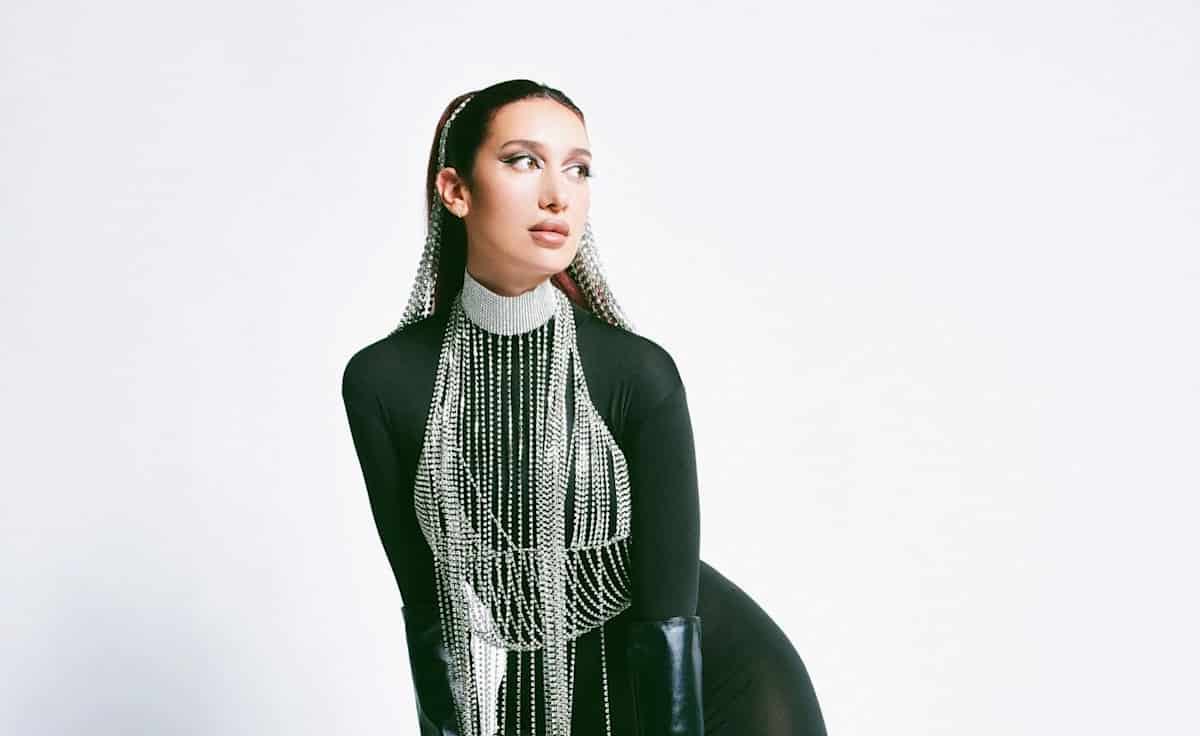 Julia Wolf