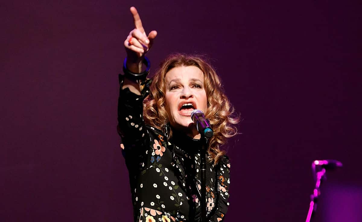 Sandra Bernhard