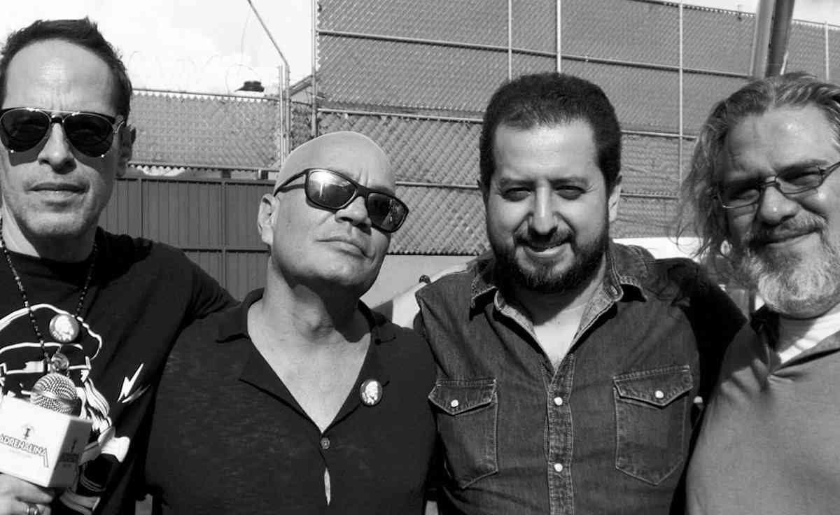 Los Amantes de Lola