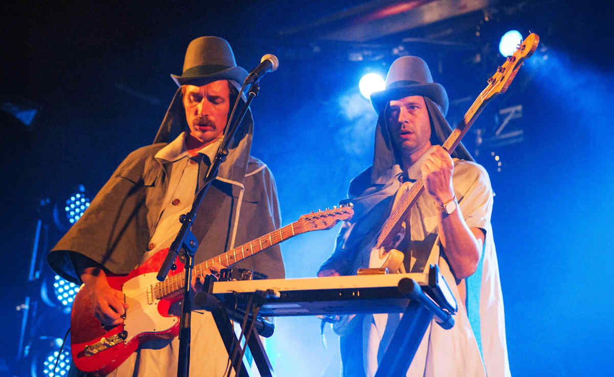 WhoMadeWho