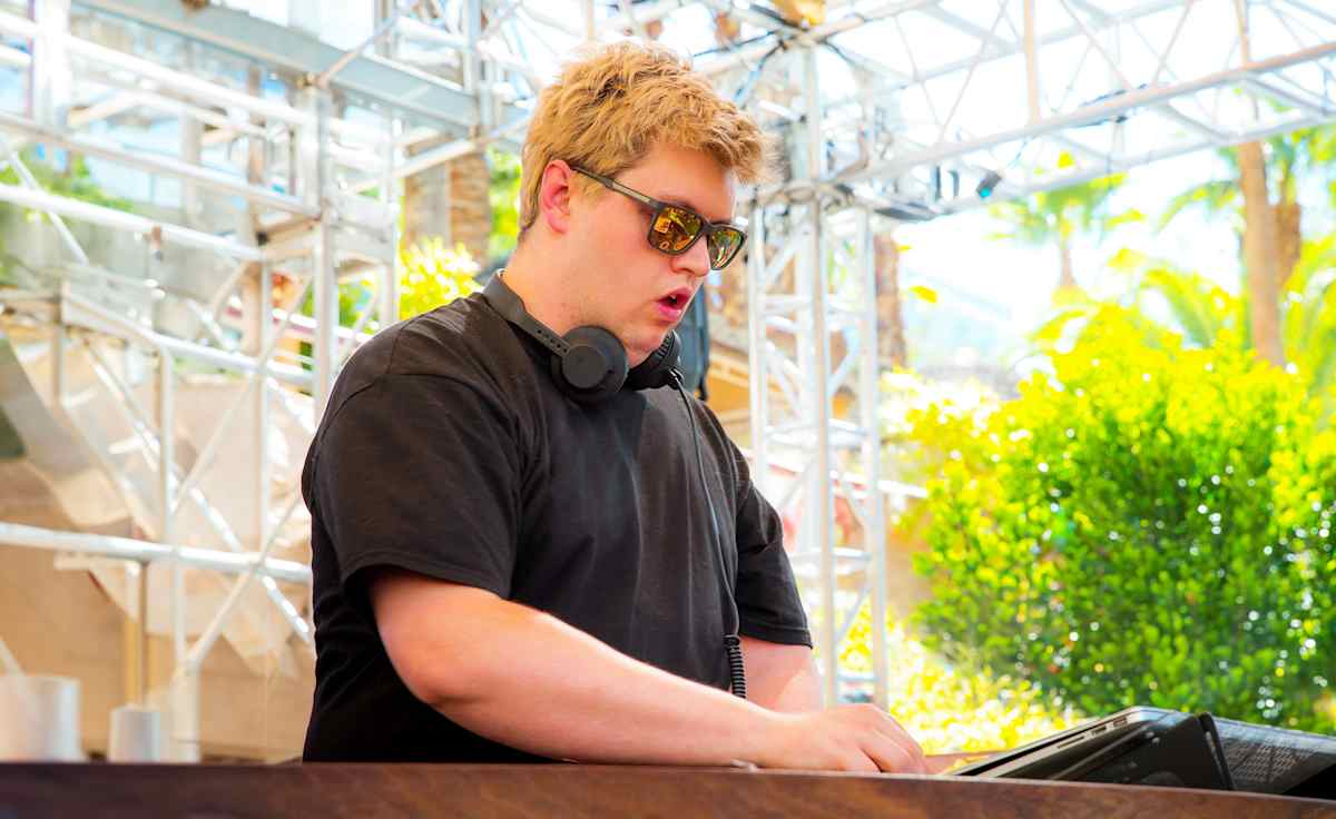 Flux Pavilion