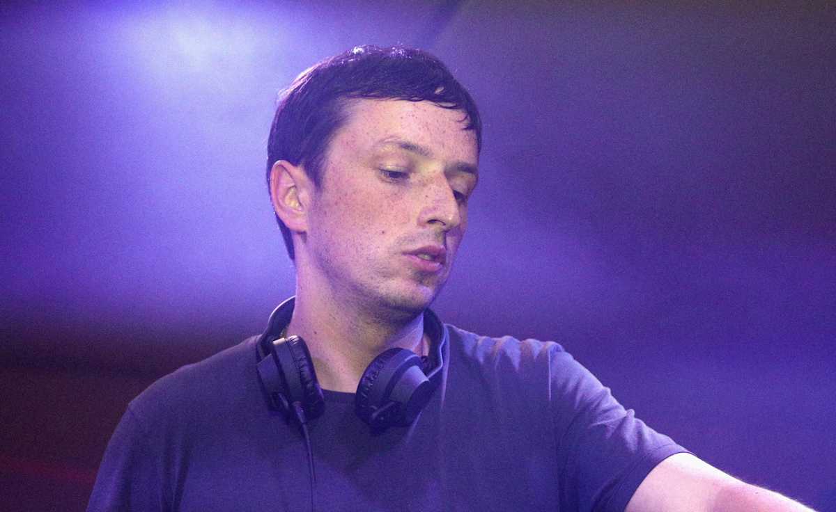 Totally Enormous Extinct Dinosaurs