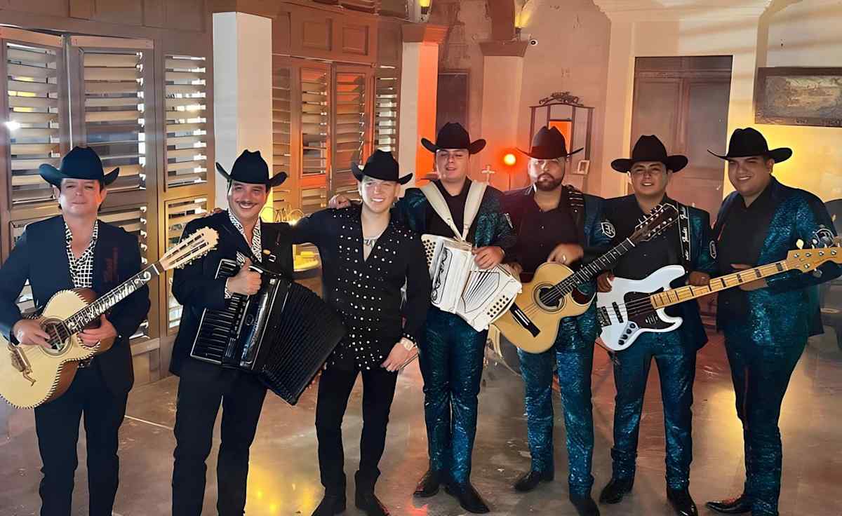 Los Alegres Del Barranco