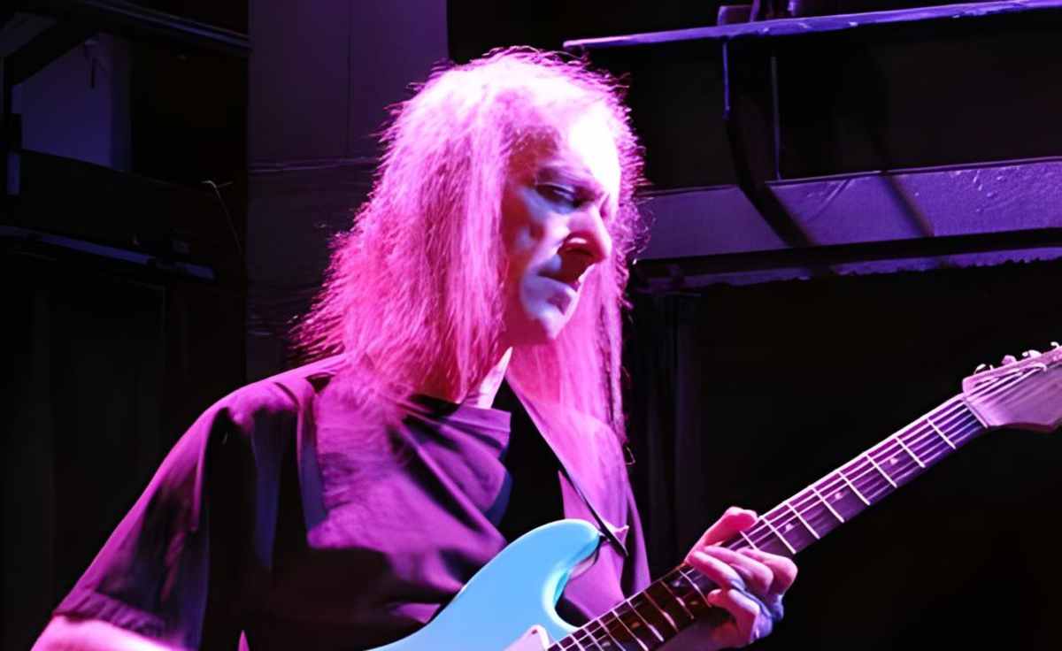 Scott Henderson
