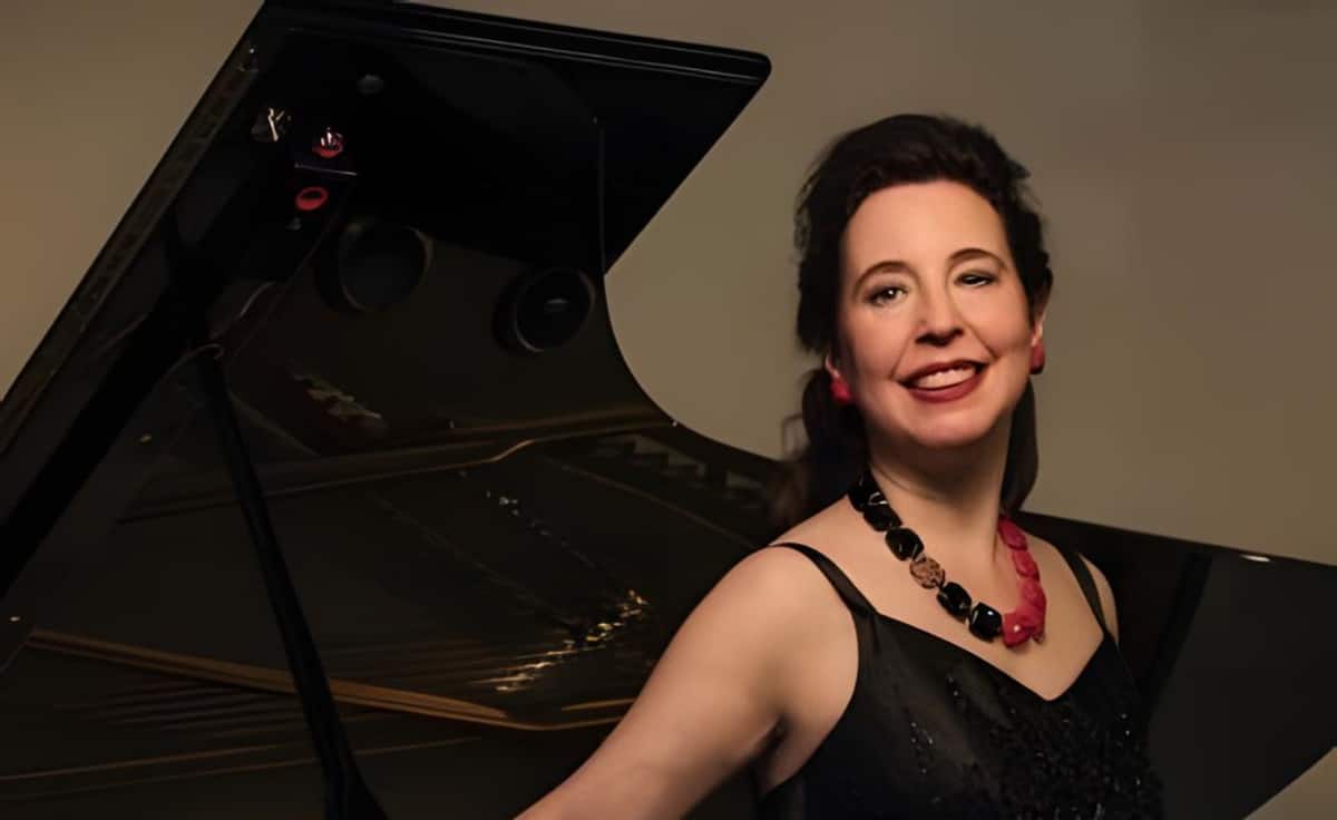 Angela Hewitt