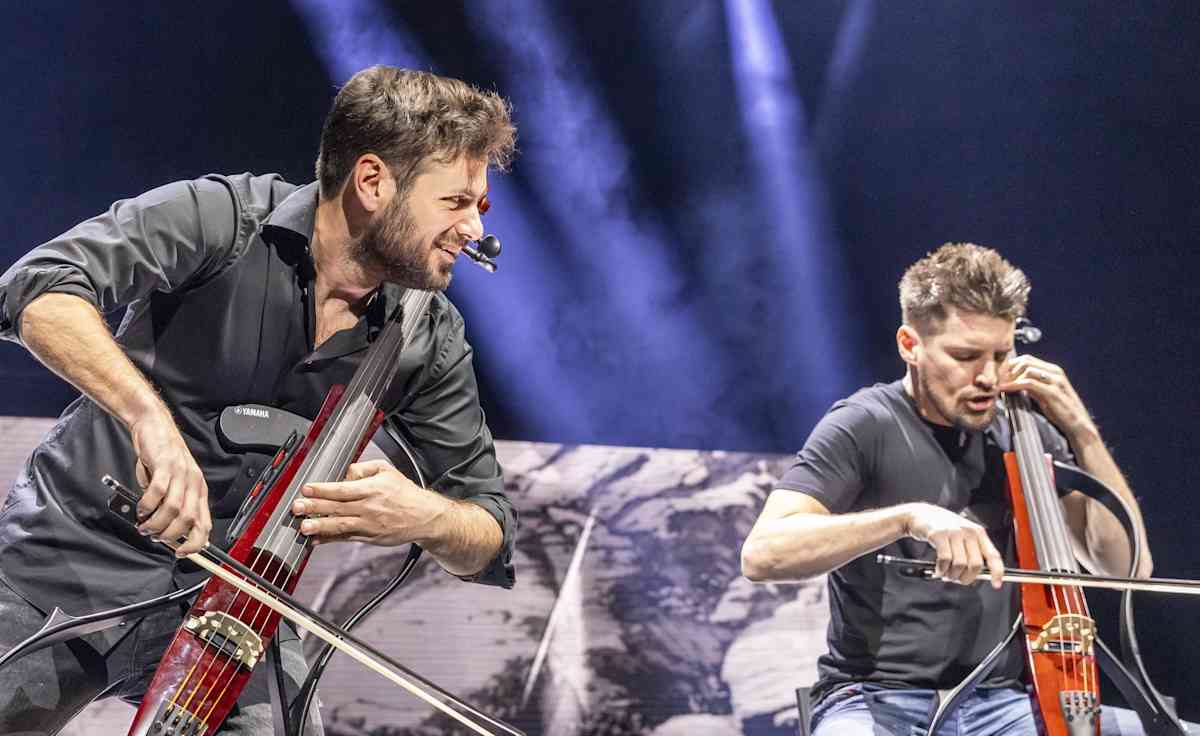 2Cellos