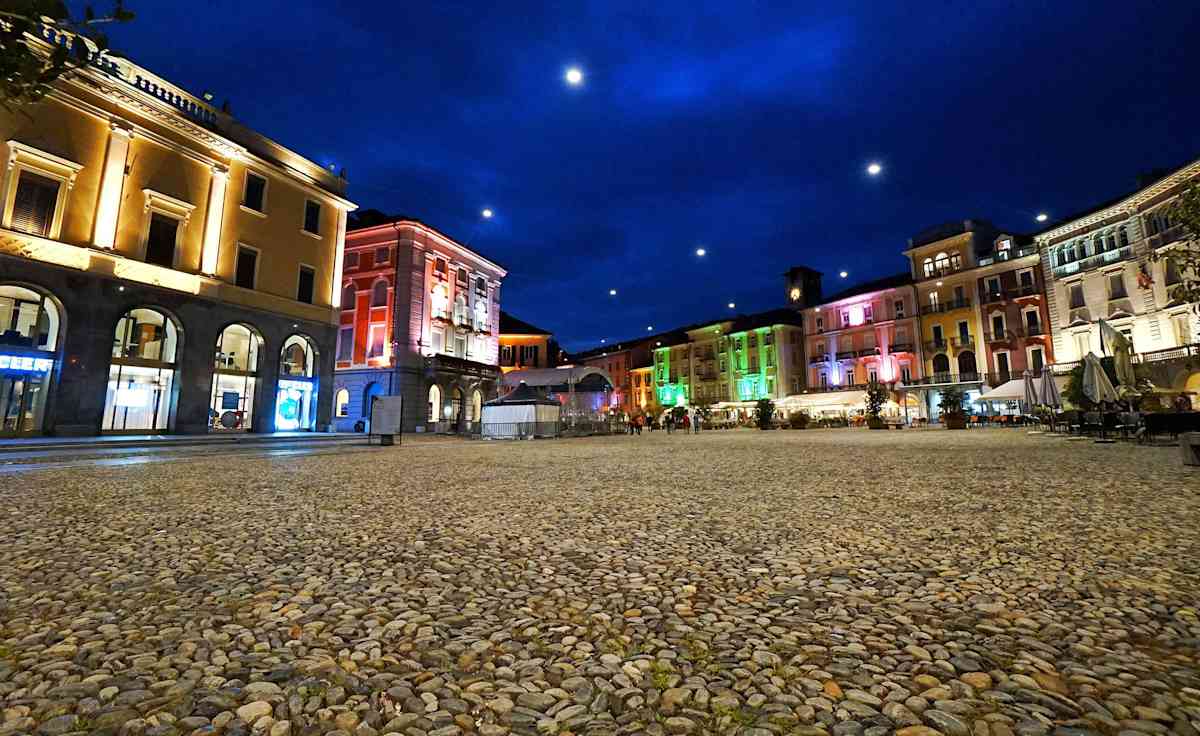Stars in Town