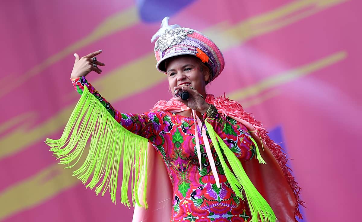 Bomba Estereo