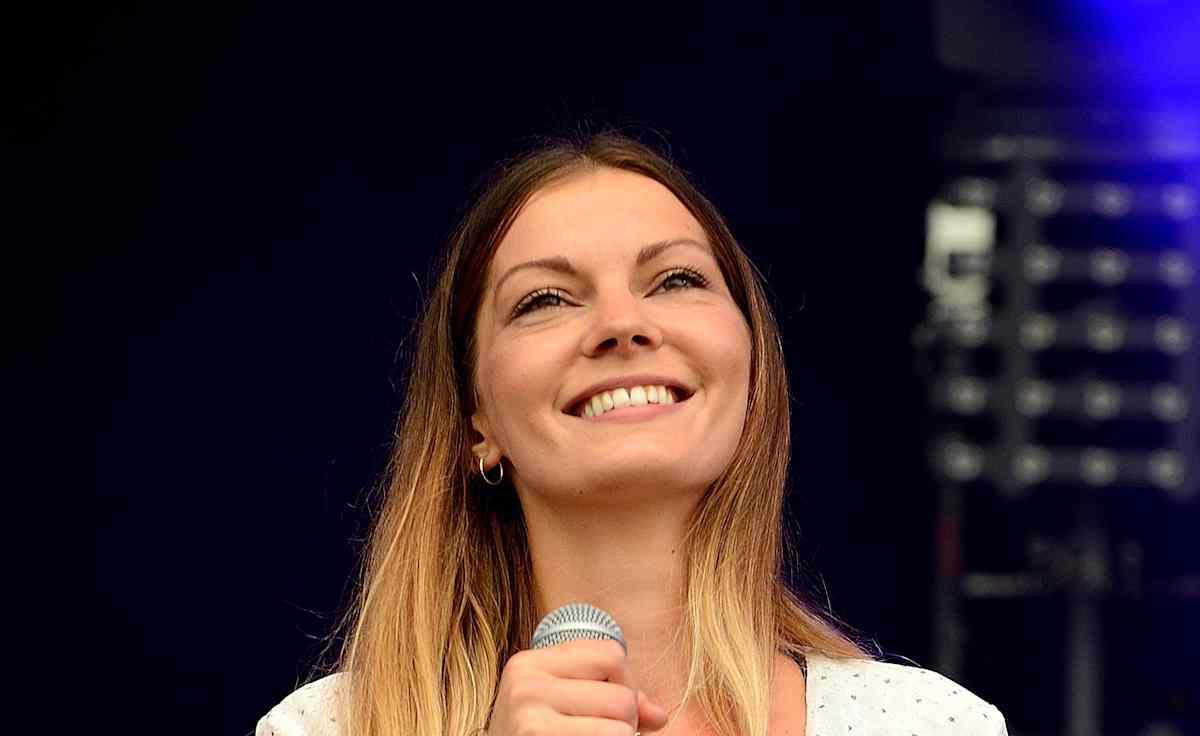 Rosie Lowe