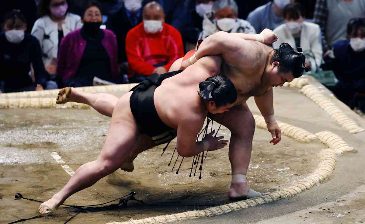 Sumo w Japonii - Turniej-marzec