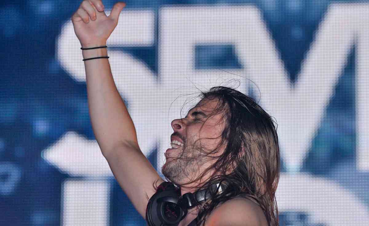 Seven Lions