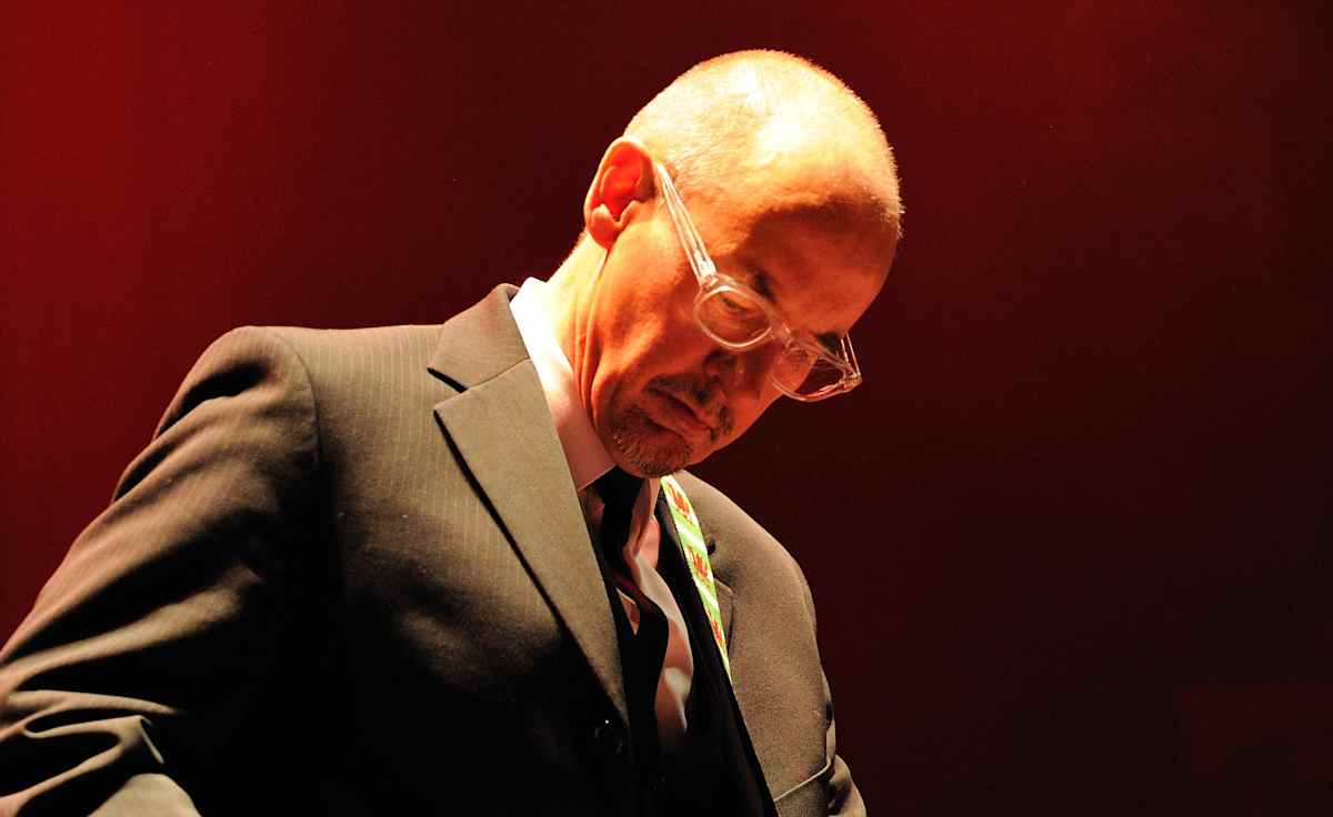 Andy Fairweather Low