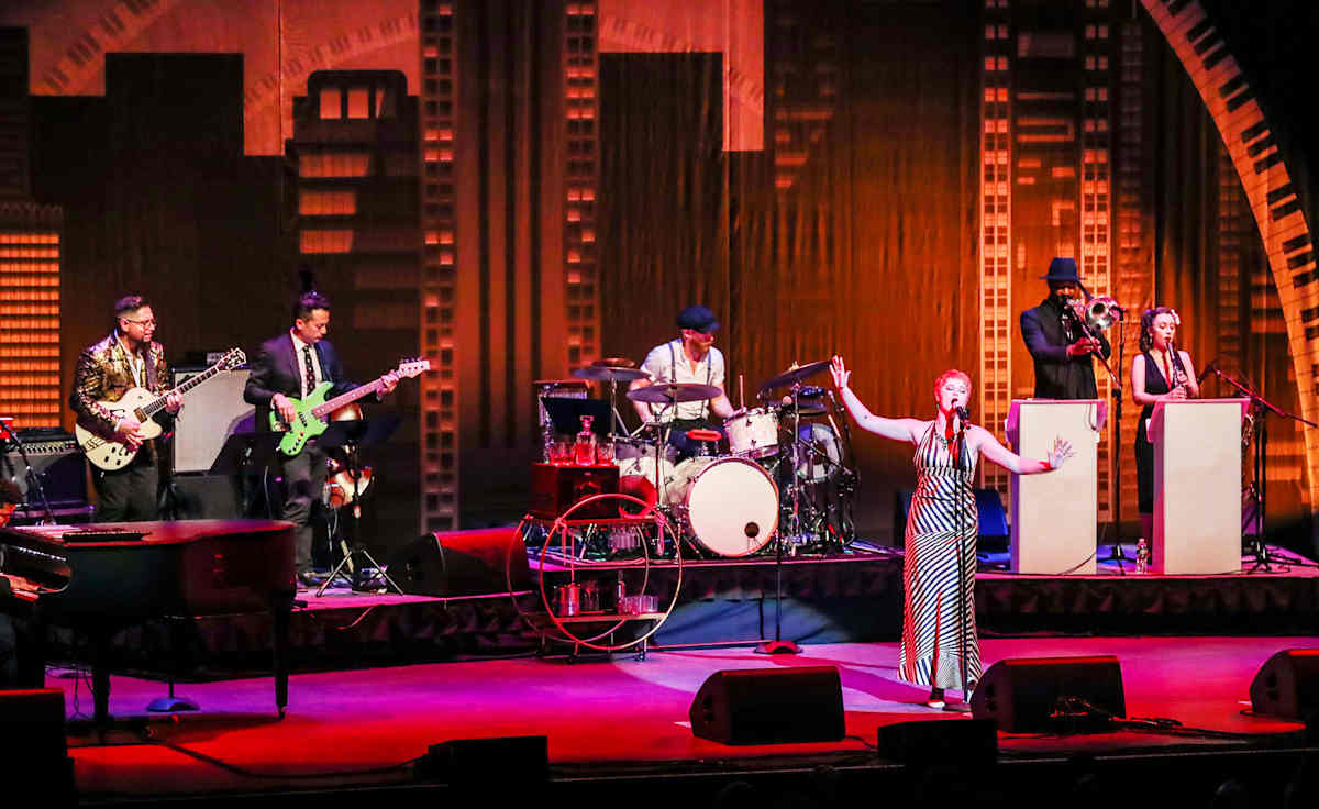 Scott Bradlee's Postmodern Jukebox