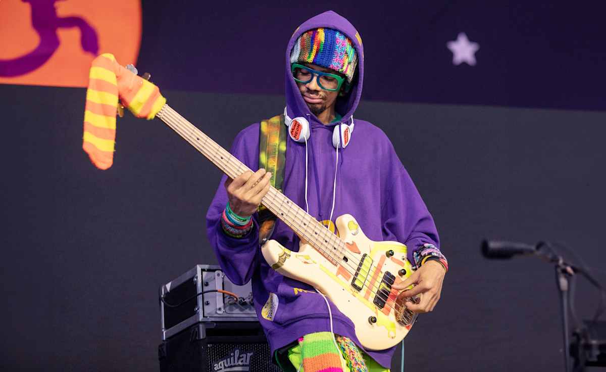 MonoNeon