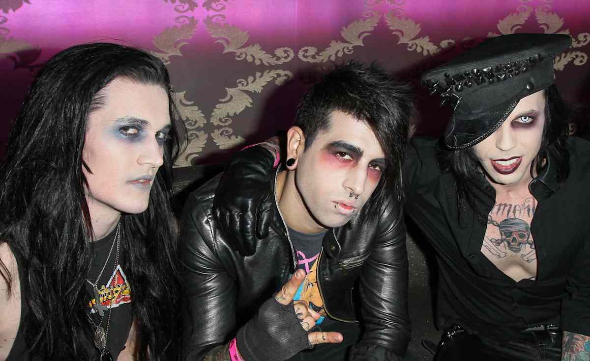 Vampires Everywhere!