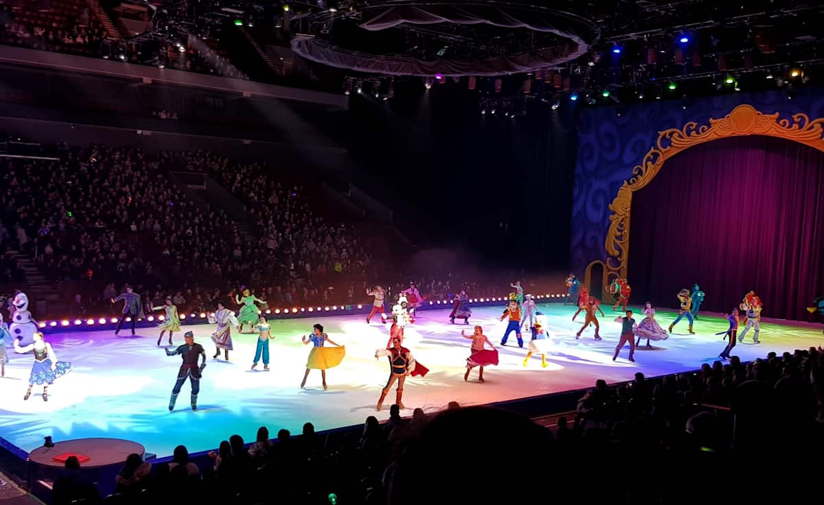 Disney On Ice - Into the Magic