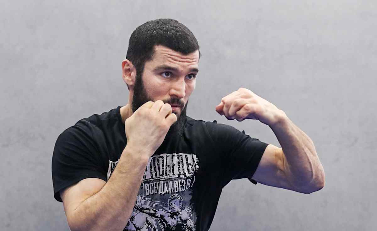 Artur Beterbiev