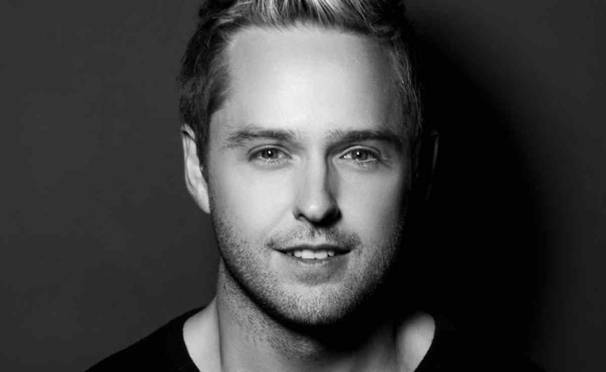 Derek Ryan