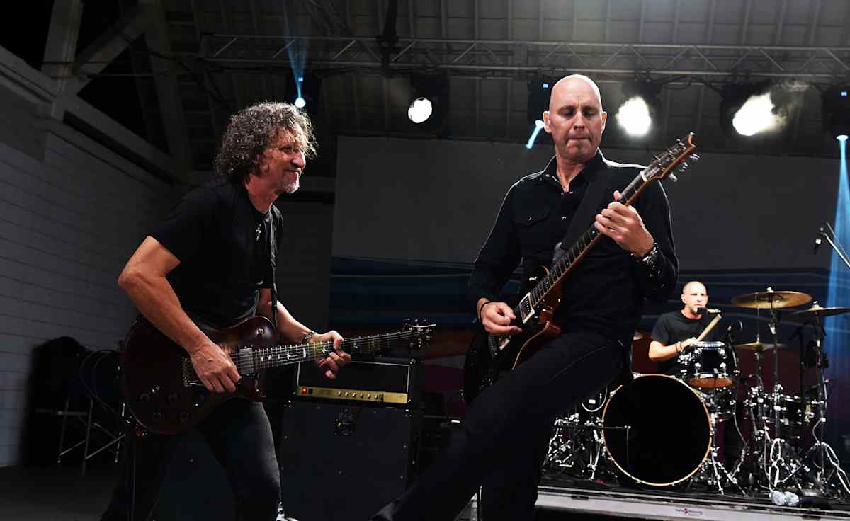 Vertical Horizon